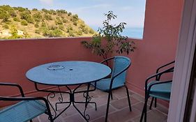 T2 Appartment With Sea View And Swimmimg Pool.